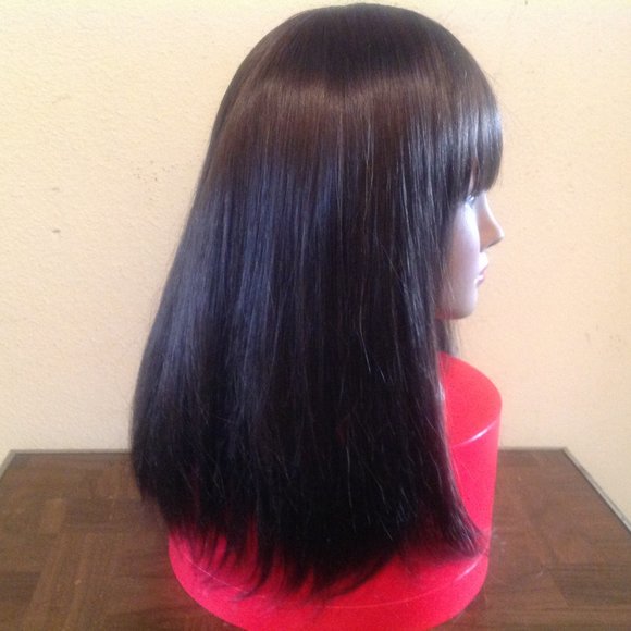 Medium Length Ash Brown Synthetic Wig **LIKE NEW** - Picture 3 of 9